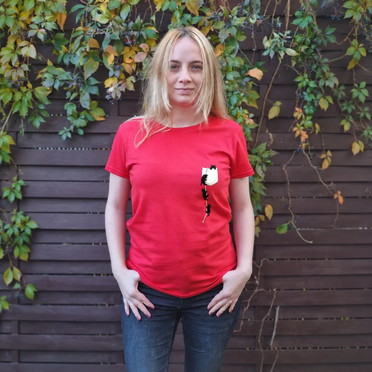 Tricou Fitted Pisici Cățărătoare