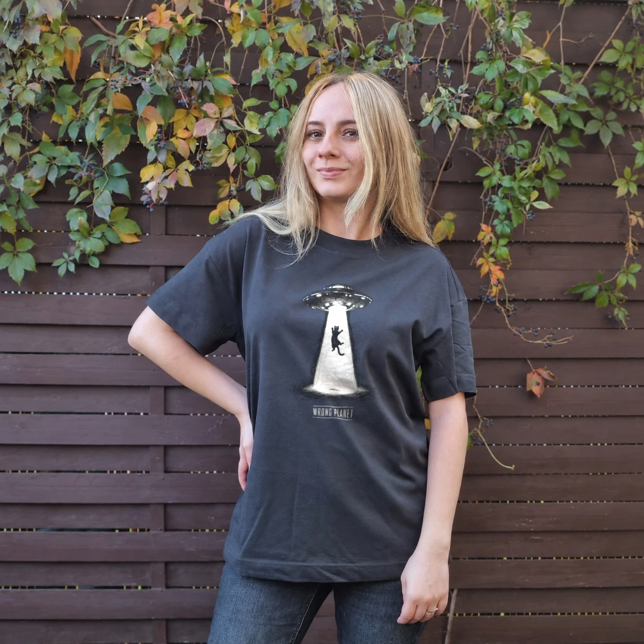 Tricou Oversize Wrong Planet — cadou personalizat PetGifts